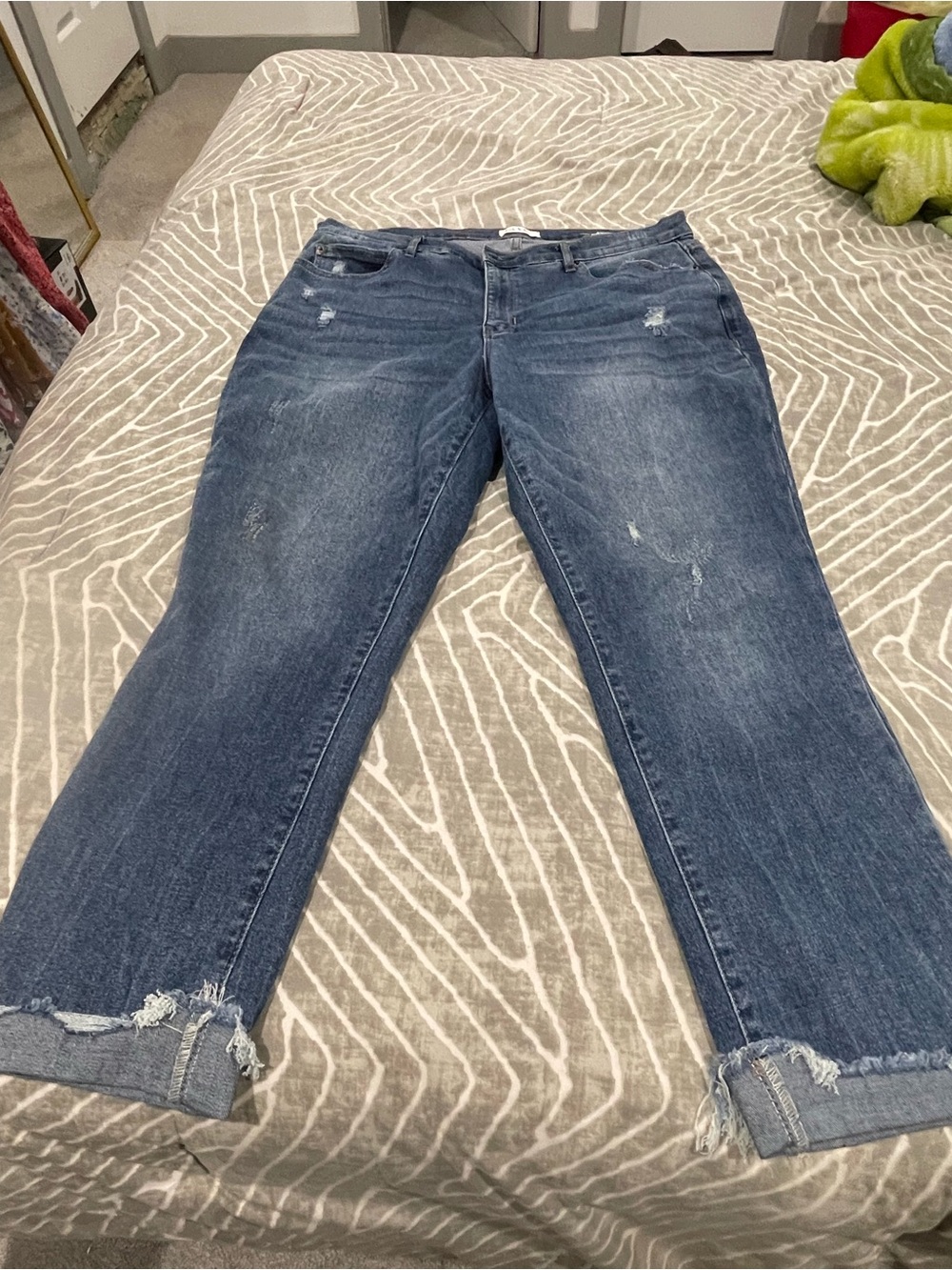 Nicole Miller Distressed Cropped Jeans - Medium Blue Wash